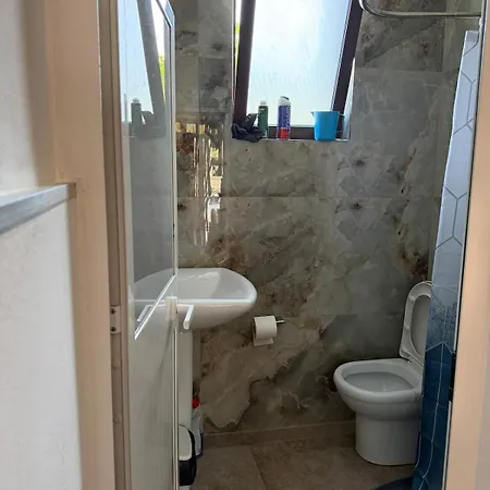 Villa Privata Vicina Al Mare Per Vacanze Di Gruppo - Gjiri I Lalezit