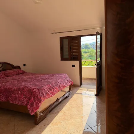 Privata Vicina Al Mare Per Vacanze Di Gruppo - Gjiri I Lalezit Villa *